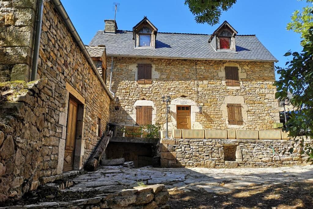 Maison traditionnelle en Lozère Saint-Saturnin  Extérieur photo