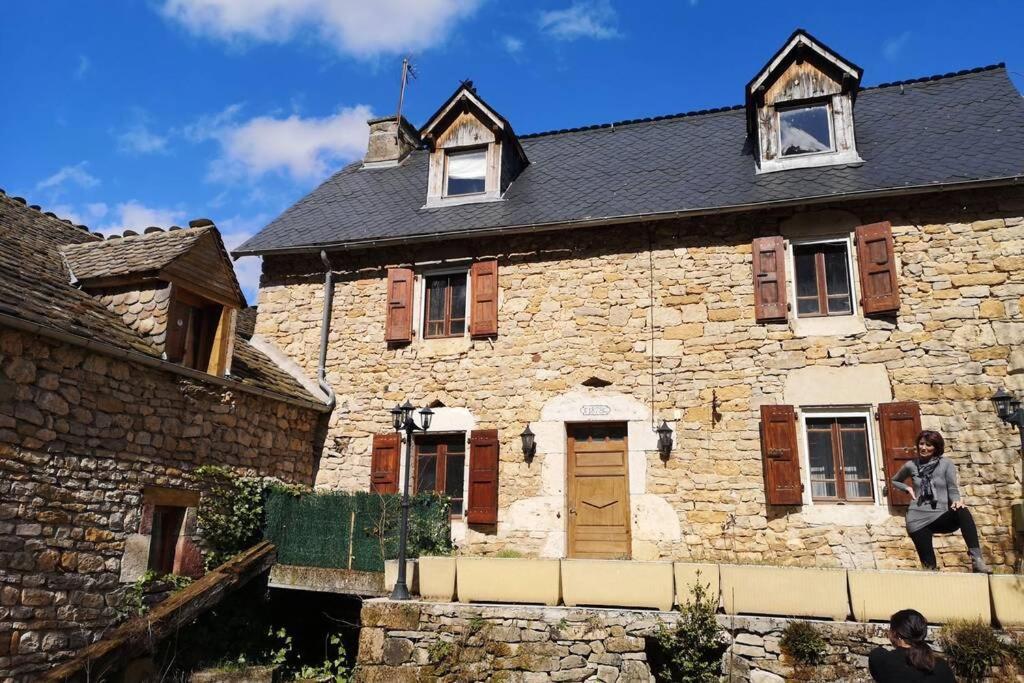 Maison traditionnelle en Lozère Saint-Saturnin  Extérieur photo