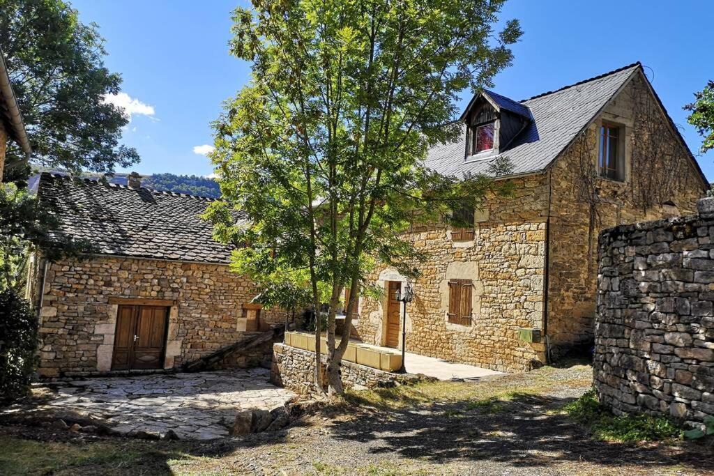 Maison traditionnelle en Lozère Saint-Saturnin  Extérieur photo